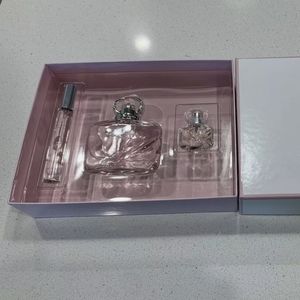 Estee Lauder Beautiful Magnolia gift set